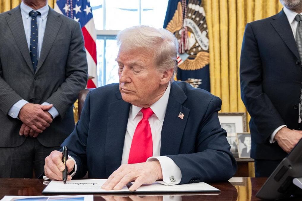 Trump establishes Religious Liberty Commission, appoints Bishop Barron, Cardinal Dolan