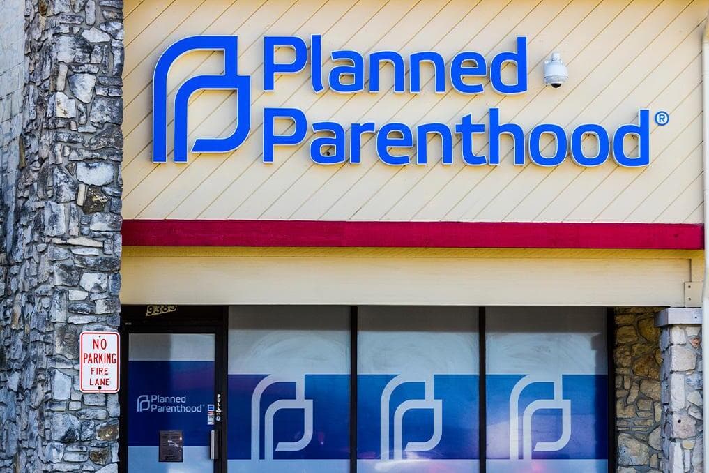 Kentucky rally echoes nationwide call to end Planned Parenthood funding
