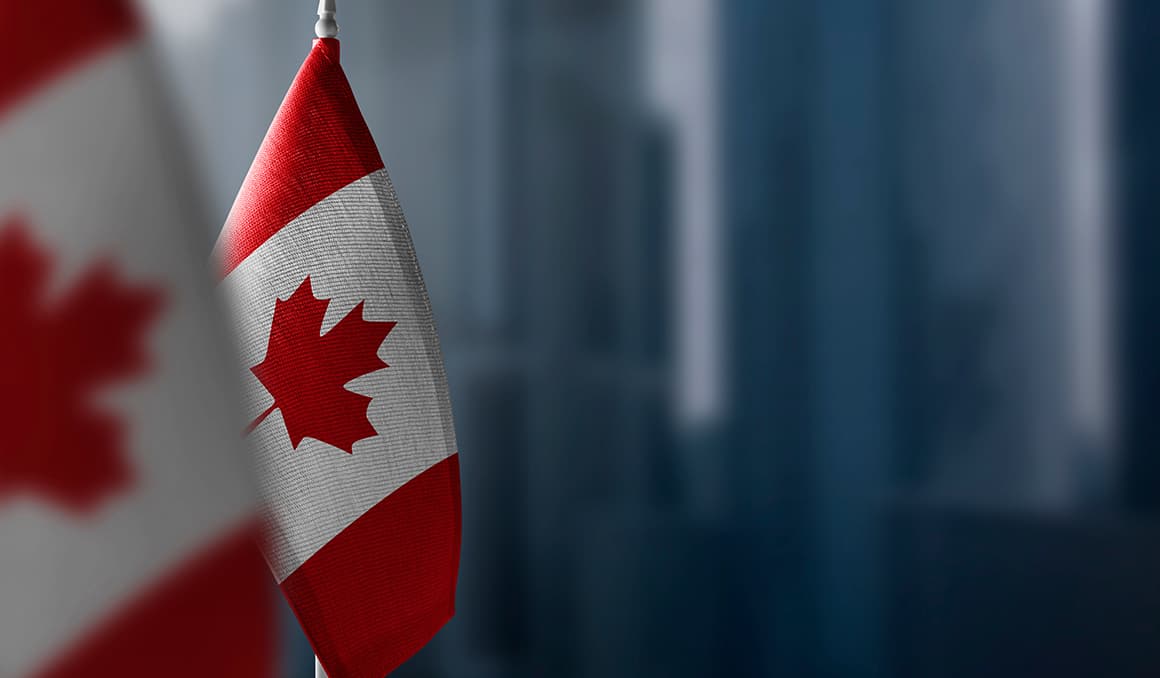 Trump announces agreement with Canada to pause tariffs