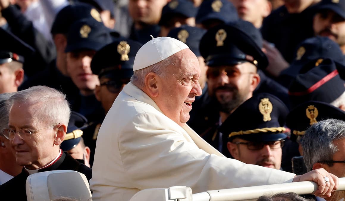 Vatican: Pope's 'prognosis remains guarded,' but he slept well again