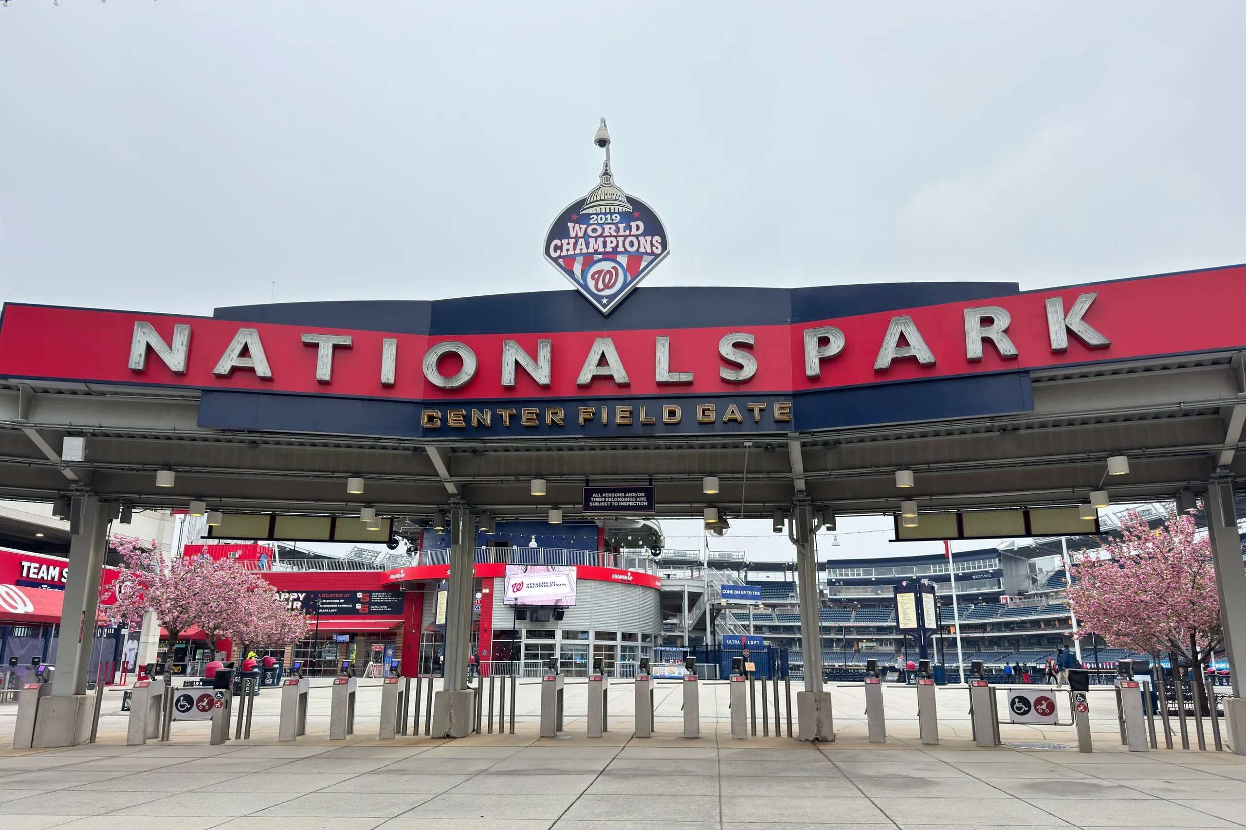 Republicans dominate Democrats in annual Congressional Baseball Game, continuing winning streak