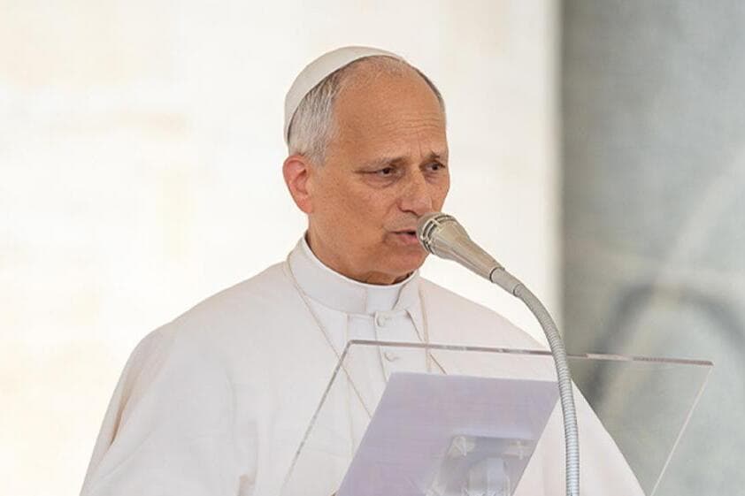 Angelus: Pope Leo prays for Minnesota shooting victims and peace in Ukraine, calls for daily humility