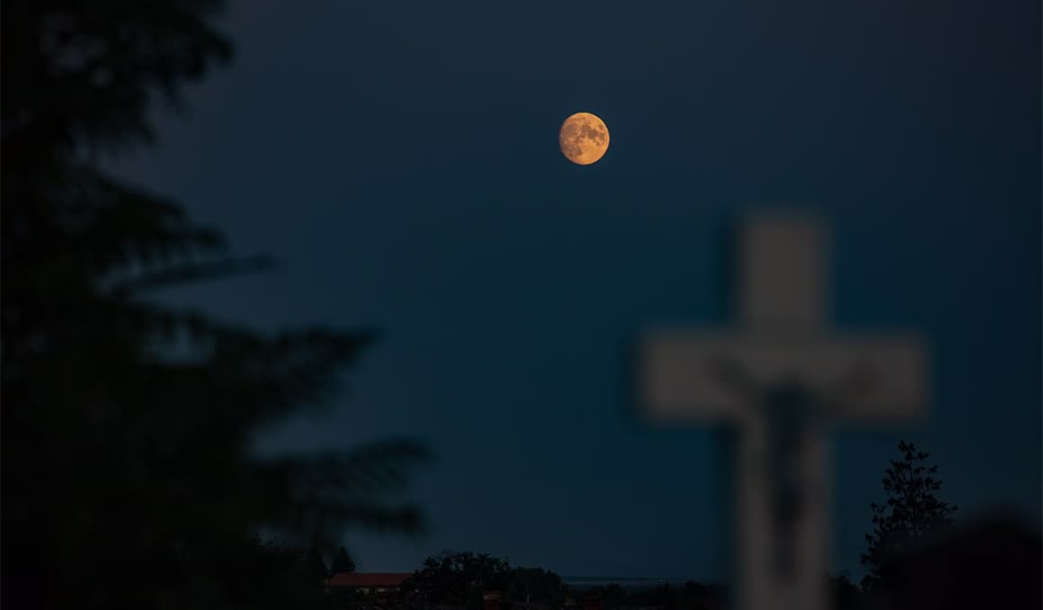 ‘Consecrate the heavens’: Catholic NASA scientist seeks to place cross on the moon