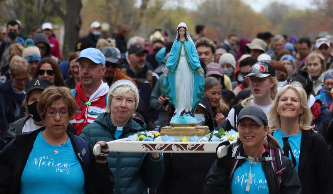 Singles encouraged to join 22-mile Walk to Mary pilgrimage May 3