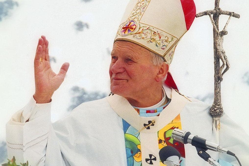WSJ op-ed urges Church to raise up another John Paul II