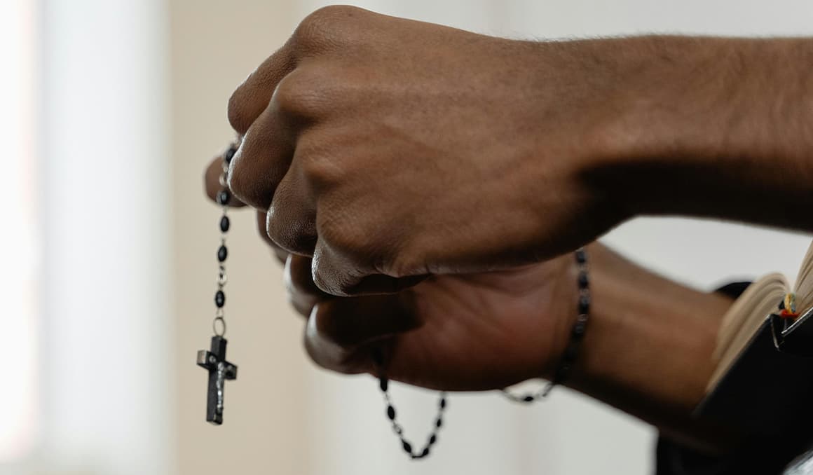 FOX reports increase of Gen Z men turning to Catholicism