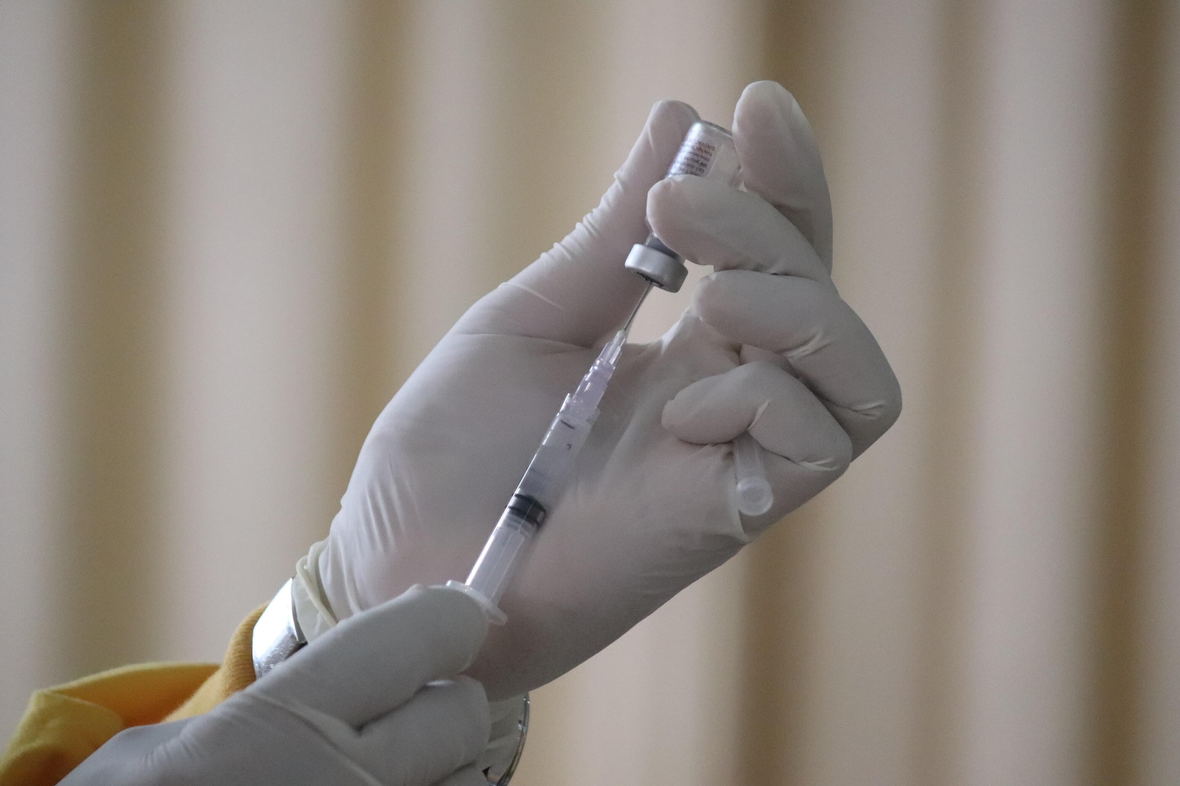 Doctors, scientists condemn boast of AI creating 'personalized' mRNA cancer shots in 48 hours