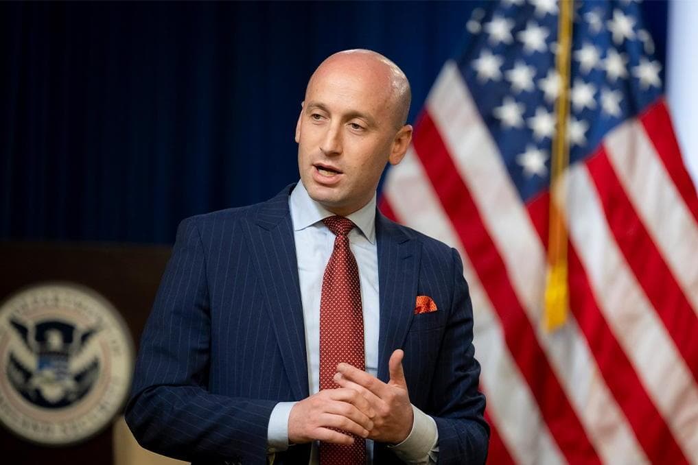 450,000 unaccompanied migrant children released into US under Biden, Stephen Miller says