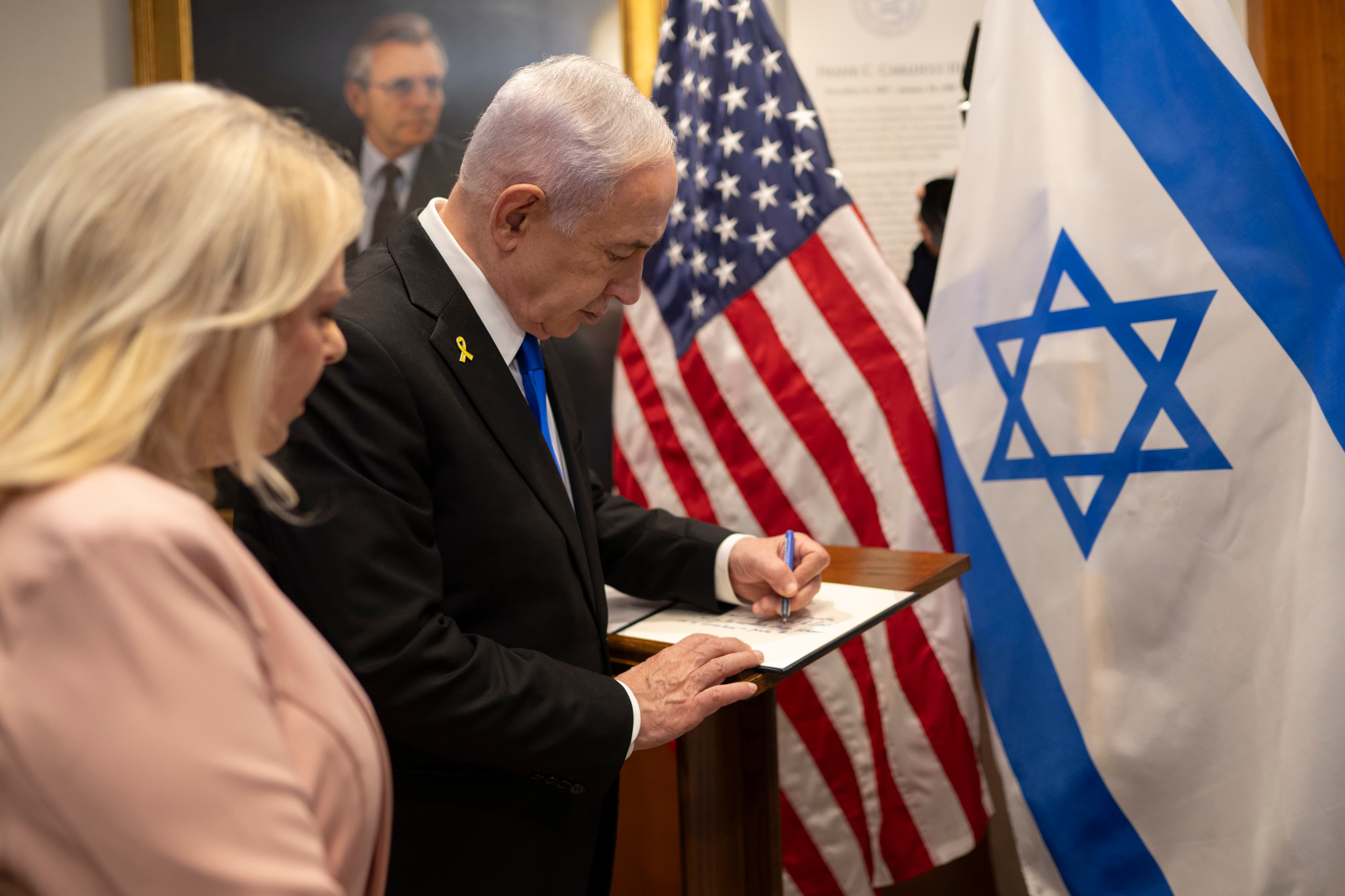 New poll finds American Jews view Mamdani more favorably than Netanyahu 