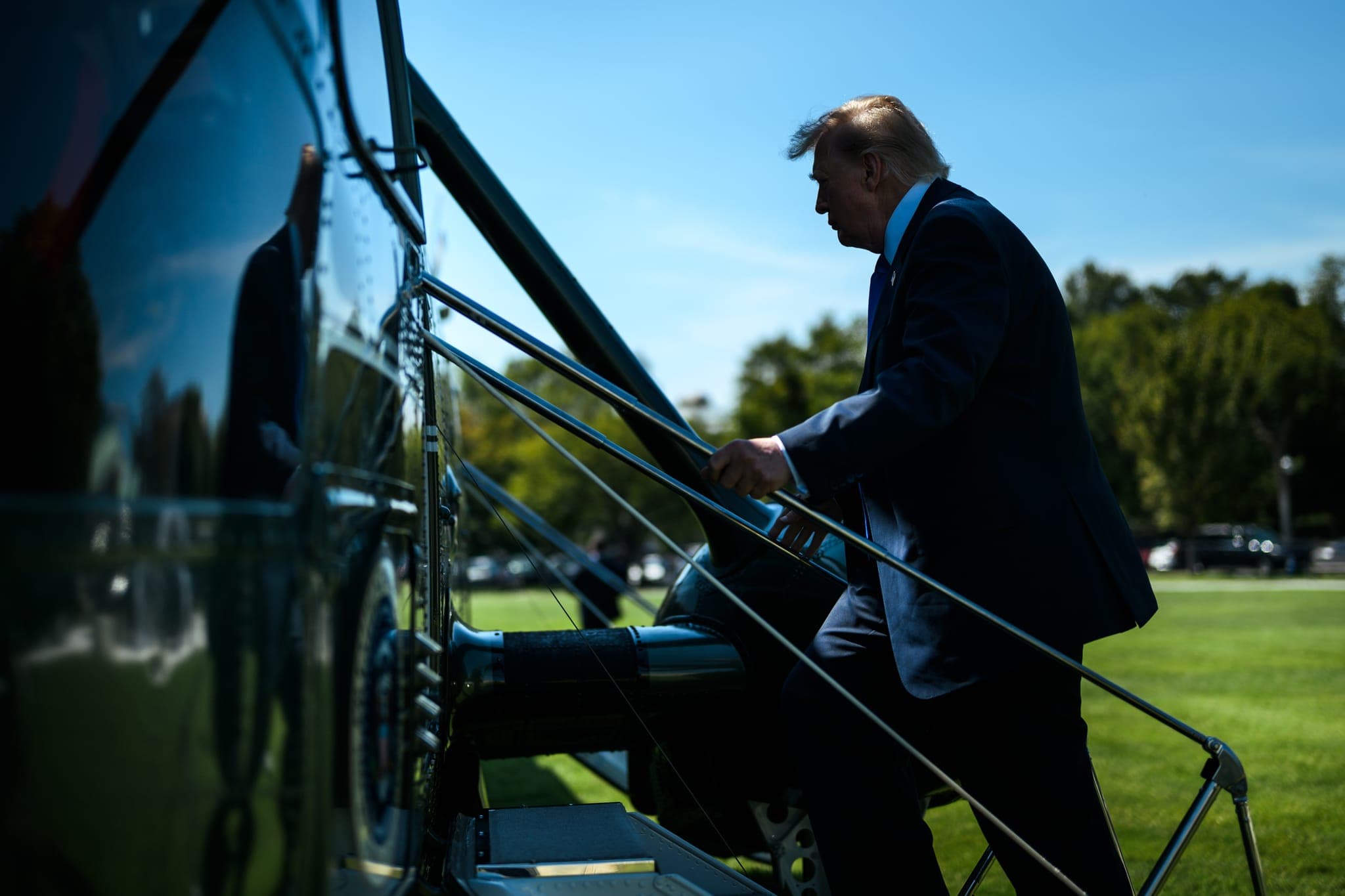 7 House Republicans join Democrats to curb Trump’s war powers in Iran 