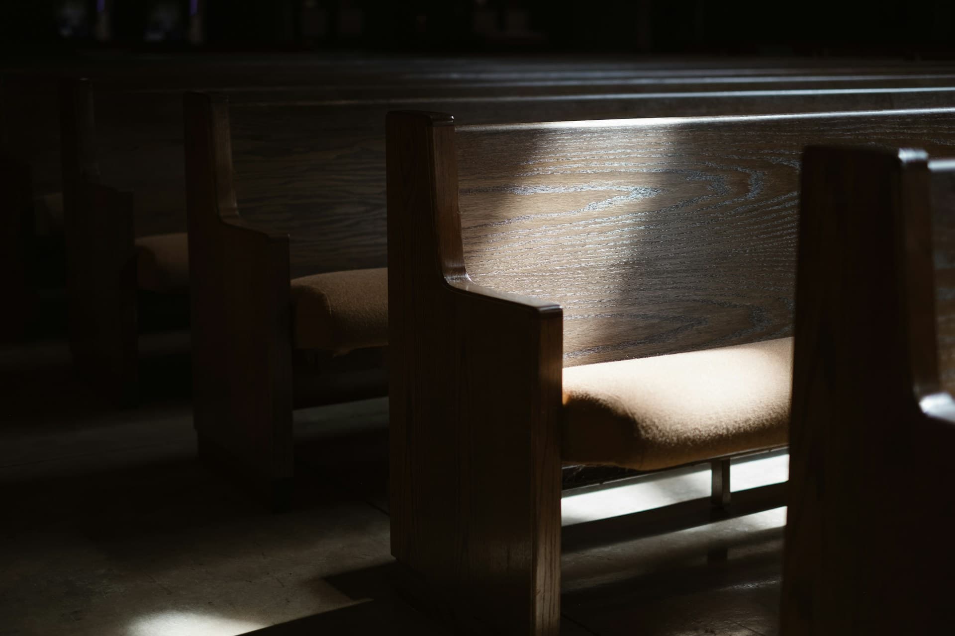 Committee seeks $500M in parish assets in Vermont bankruptcy case