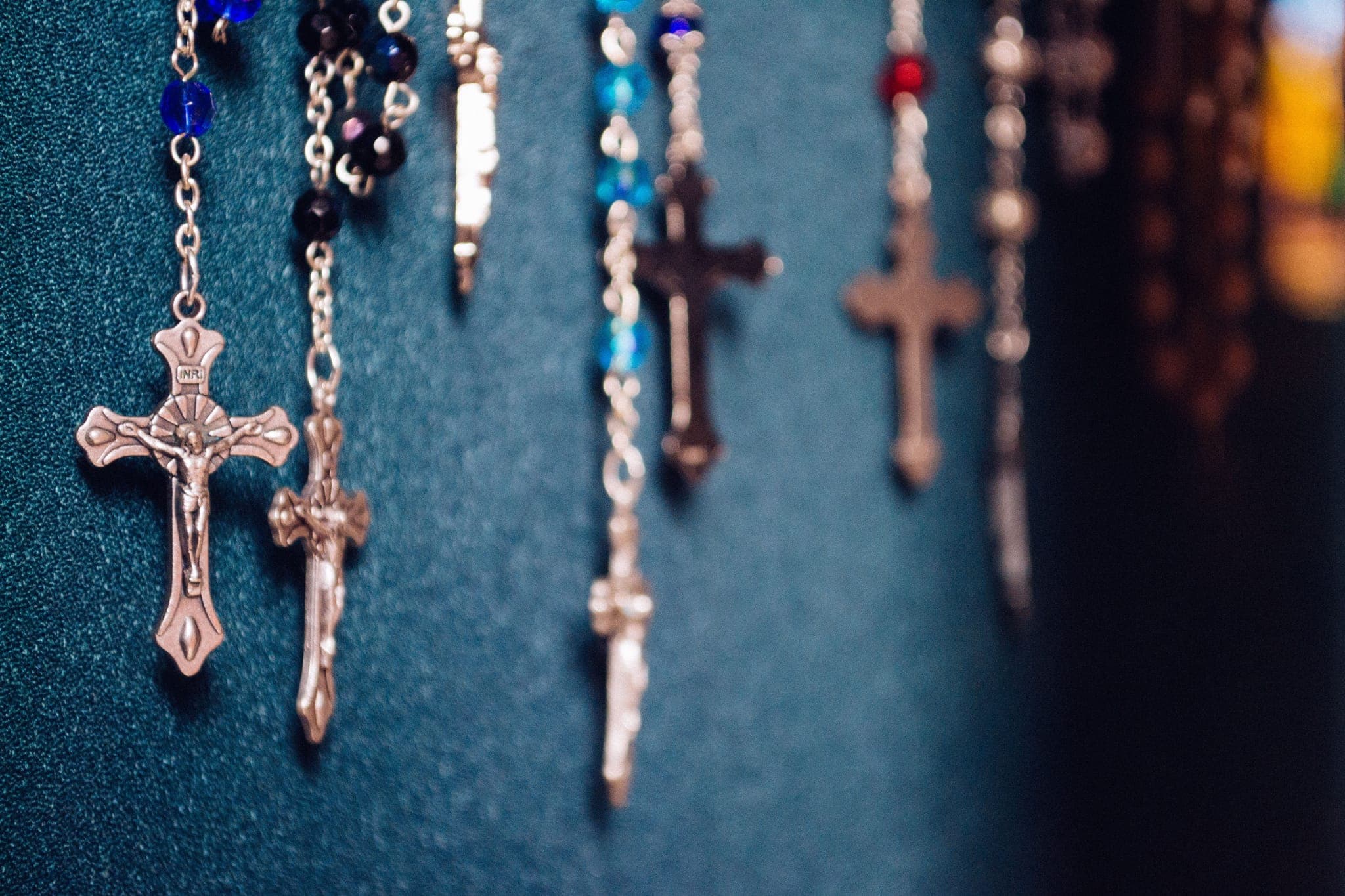 Pope Leo XIV asks Catholics to pray the Rosary for peace throughout October