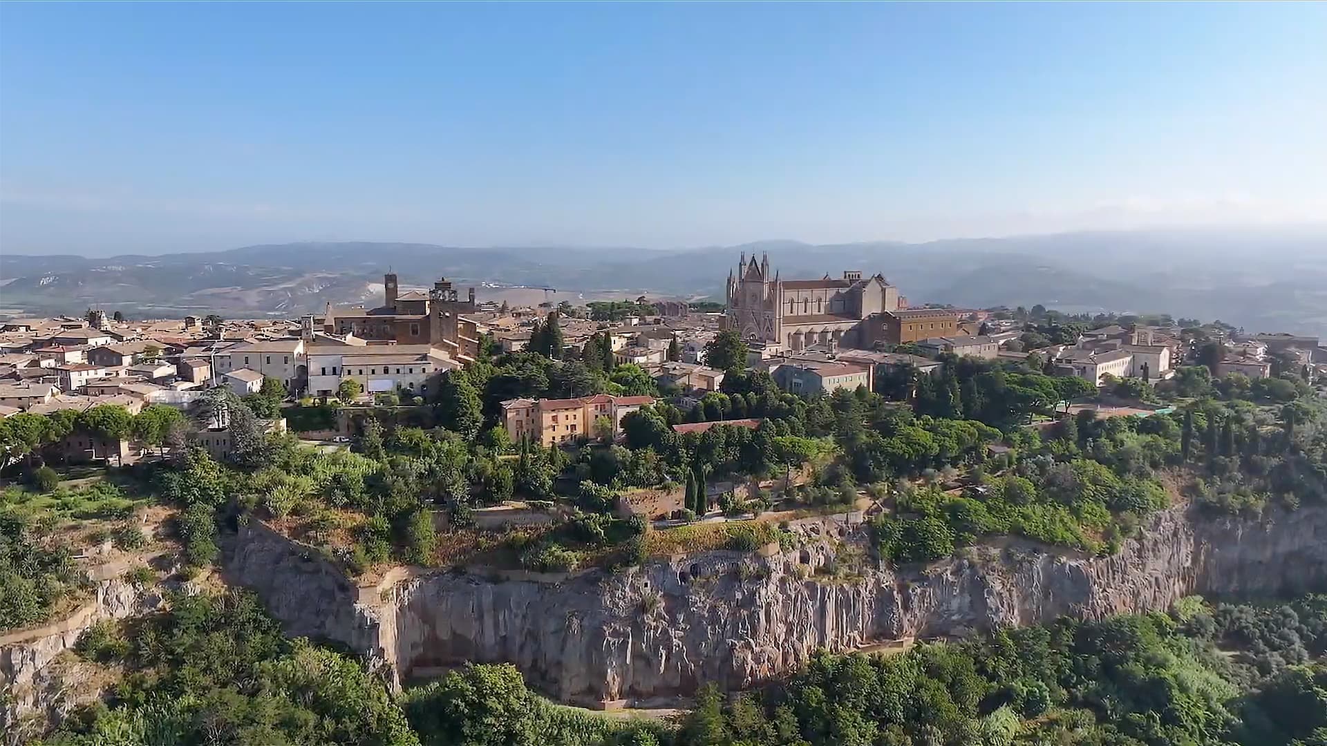 Orvieto: Fortress of Stone and Light
