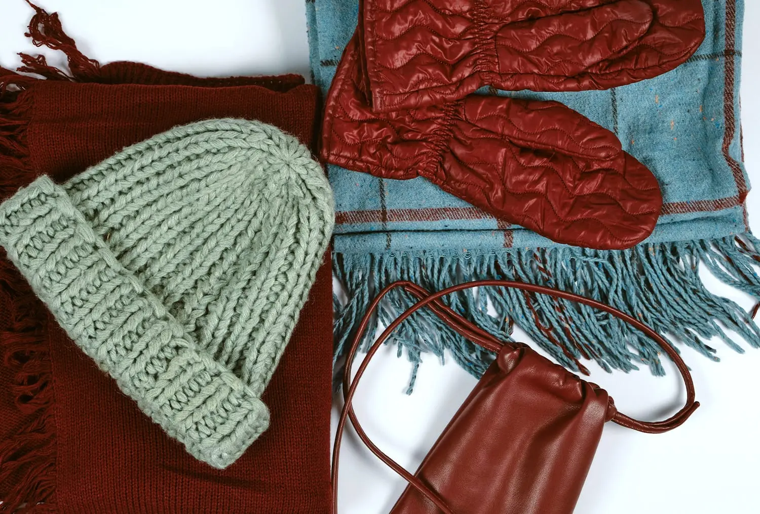 Accessorizing 101: How to mix and match colors and textures