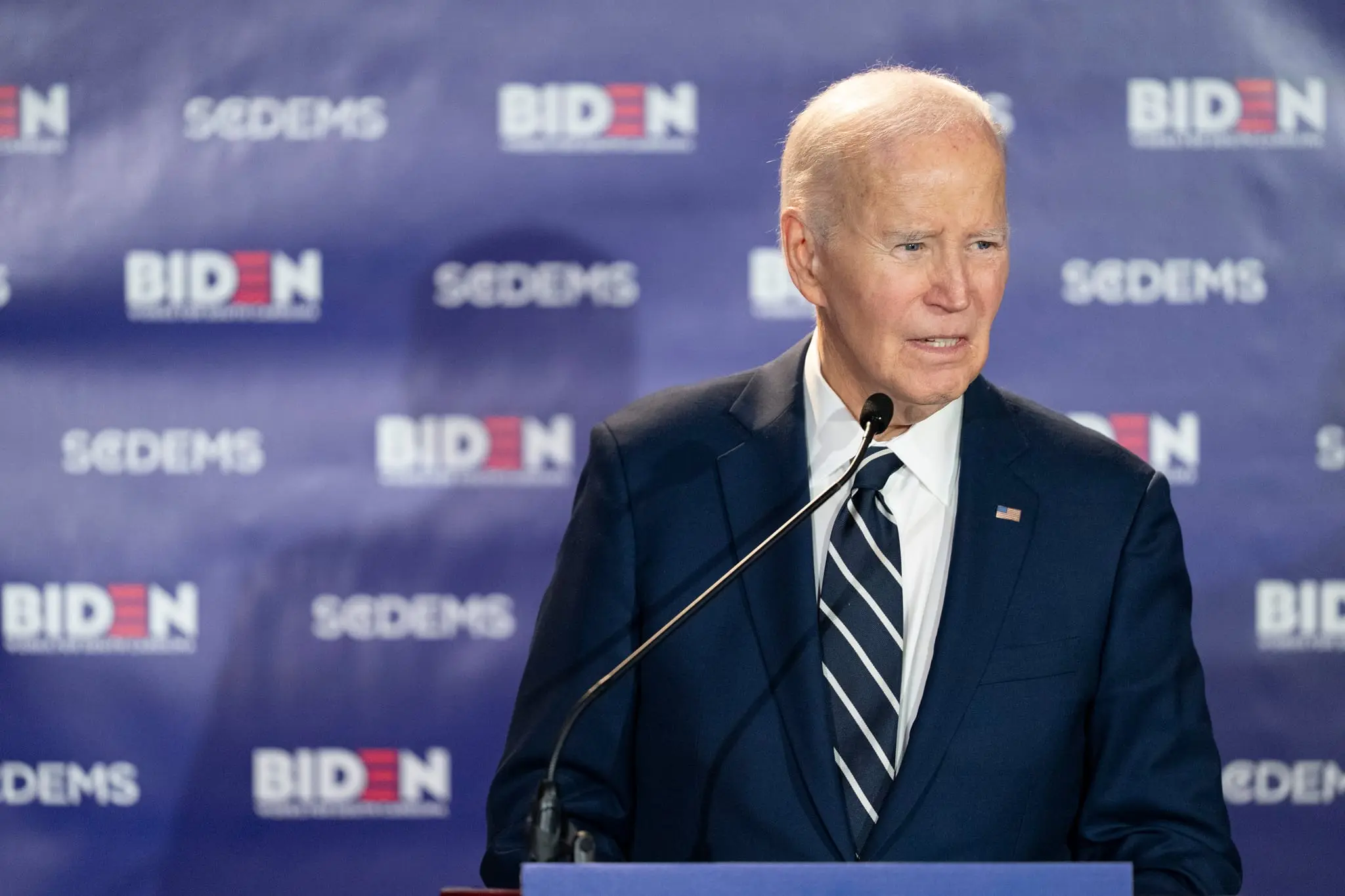 Report: ICE made almost no interior arrests in 4-year period under Biden
