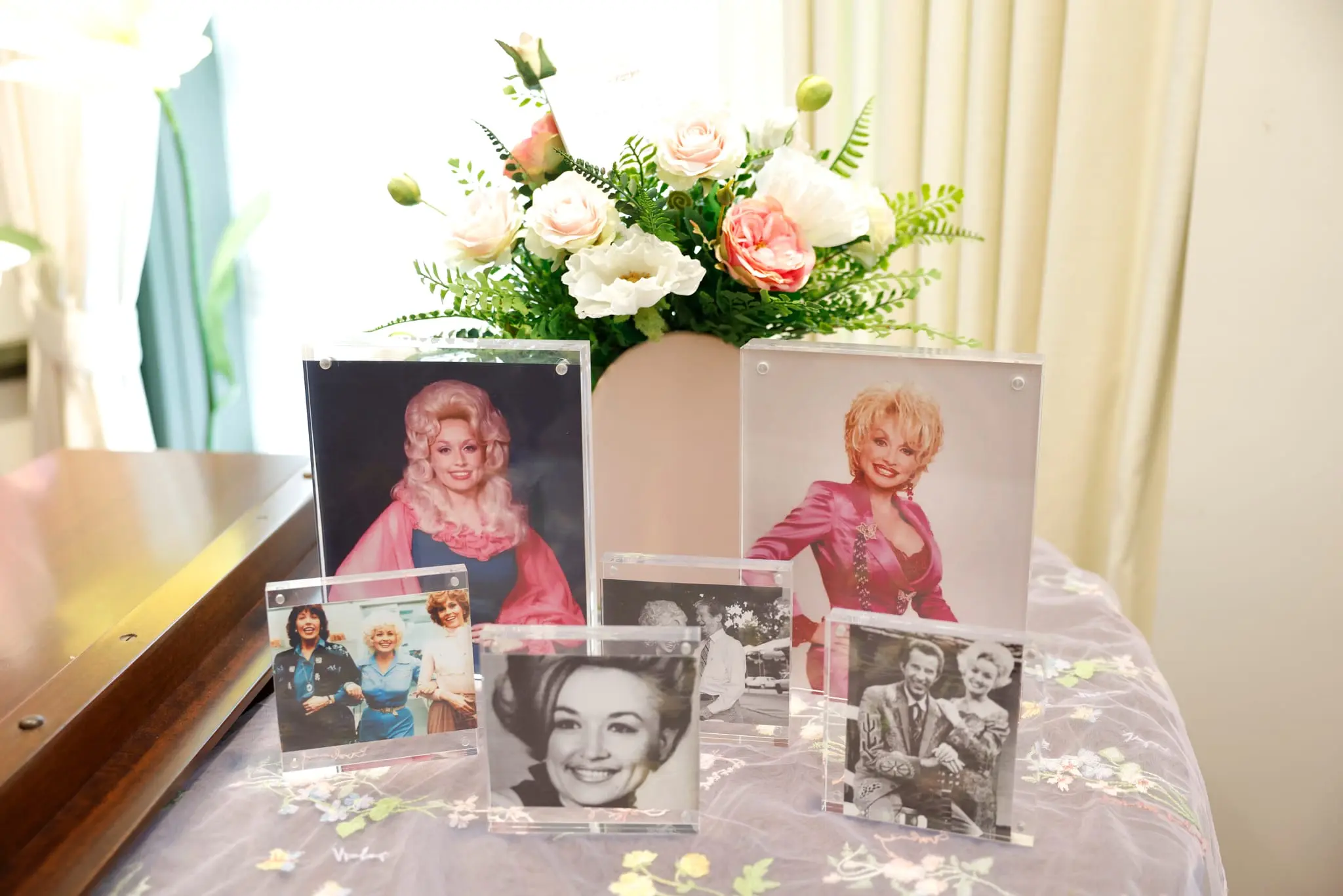 Country music icon Dolly Parton dies at 80