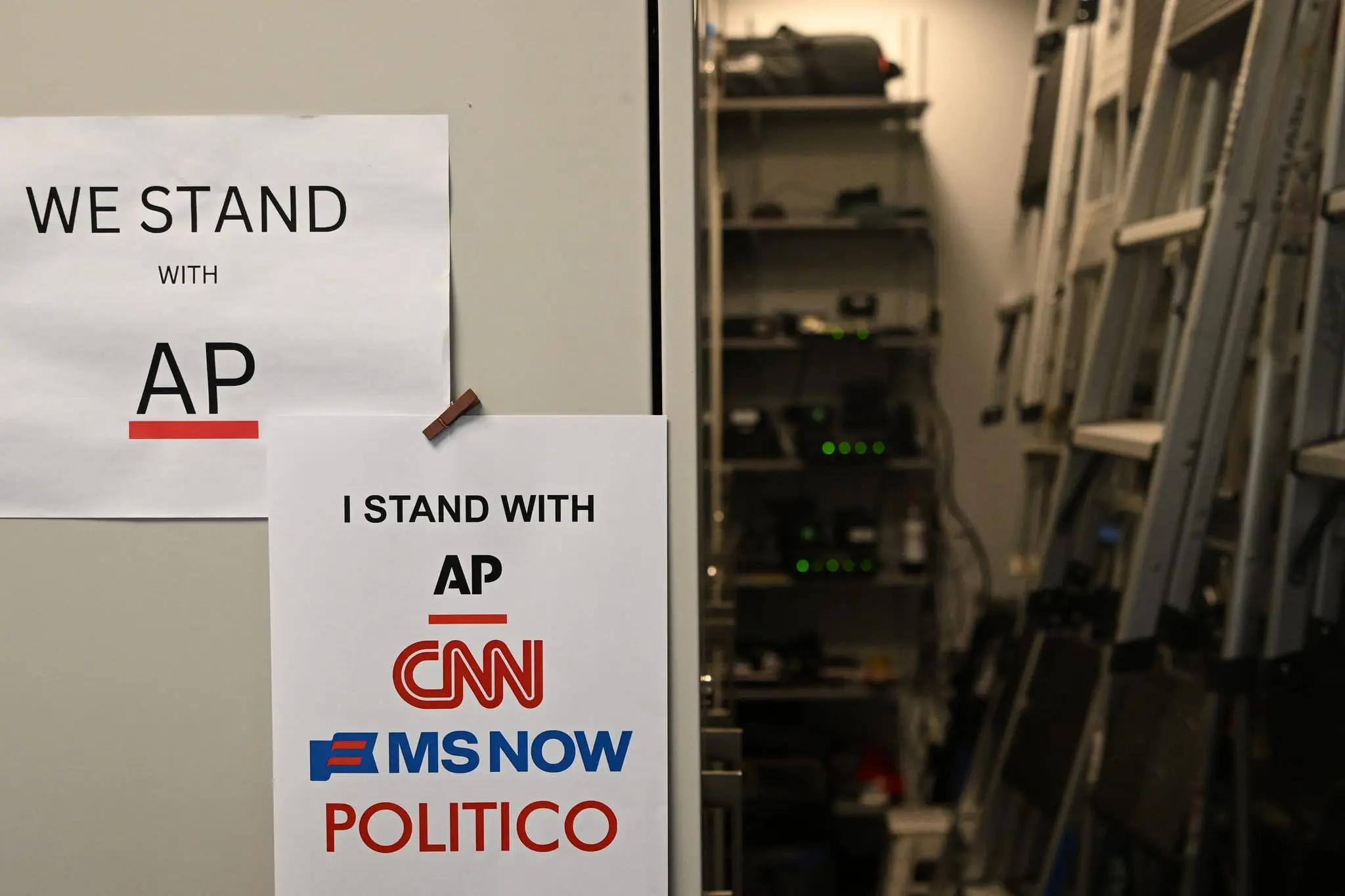 DOJ looks into antitrust charges for 5 major TV networks