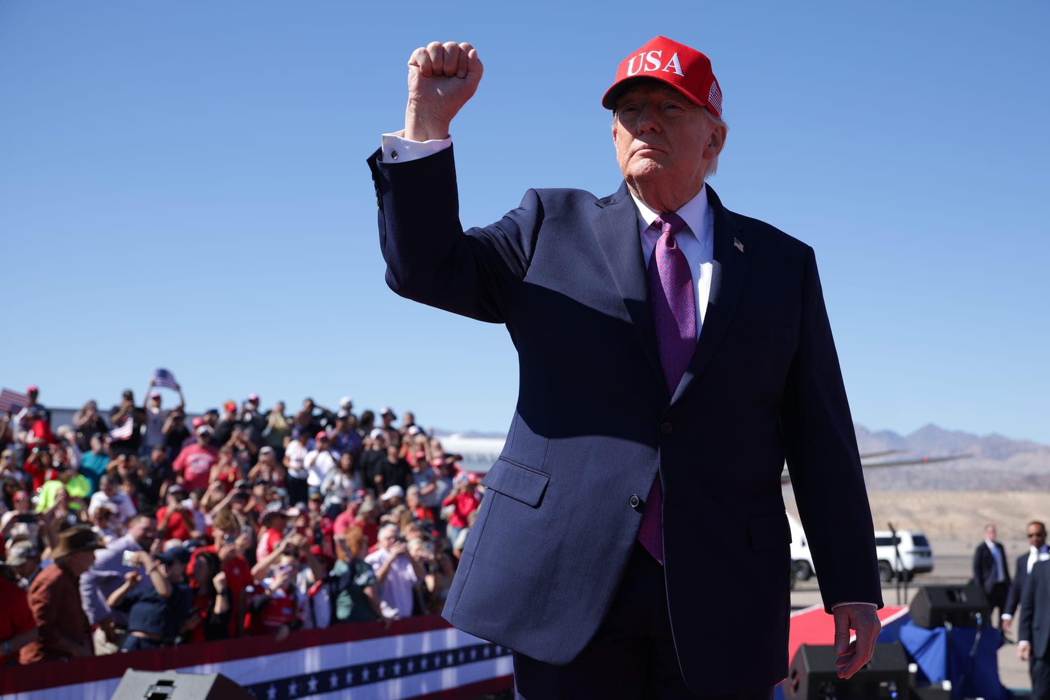 Trump midterm blitz makes the case for backing GOP in midterm elections
