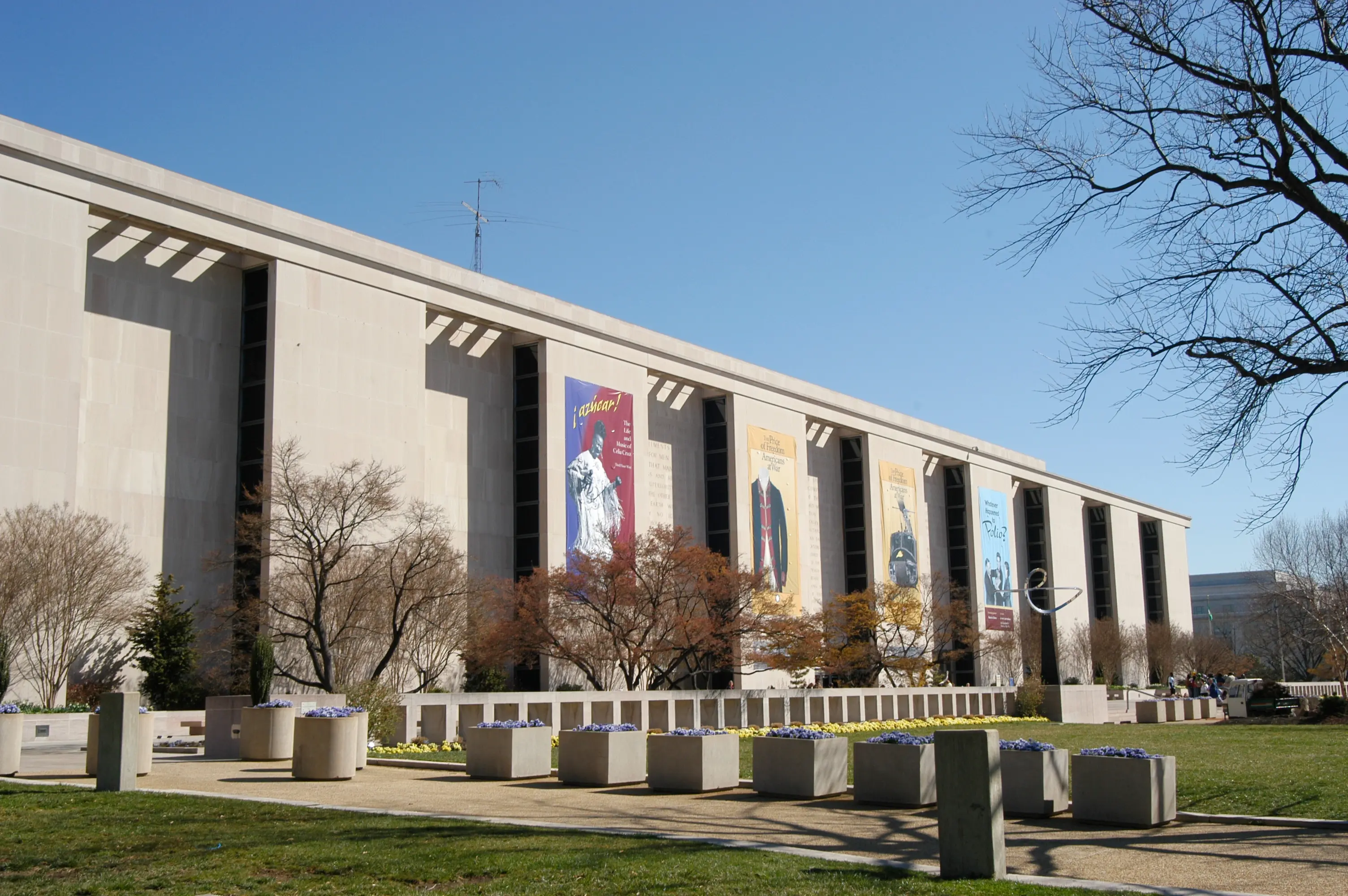 White House report accuses Smithsonian history museum of ‘ideological capture’