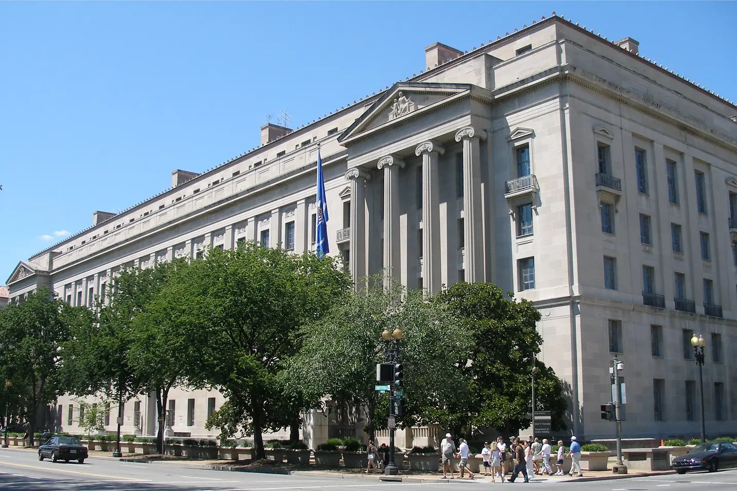 DOJ orders crackdown on fraudulent birth tourism schemes after SCOTUS birthright citizenship ruling