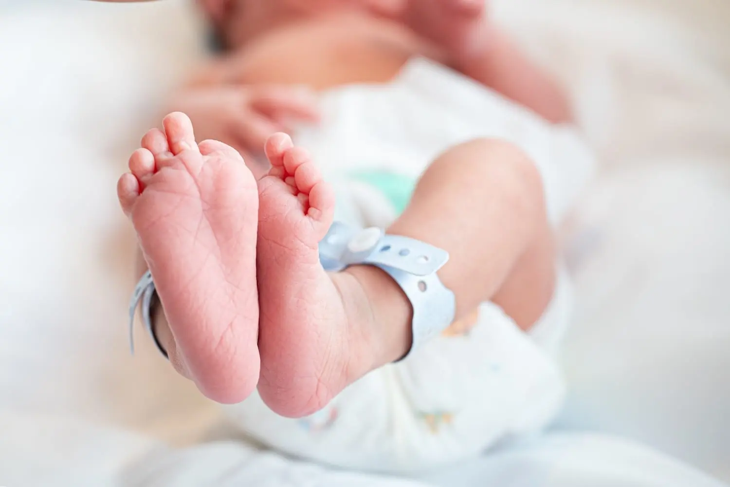 HHS launches program to provide newborn essentials to mothers, families